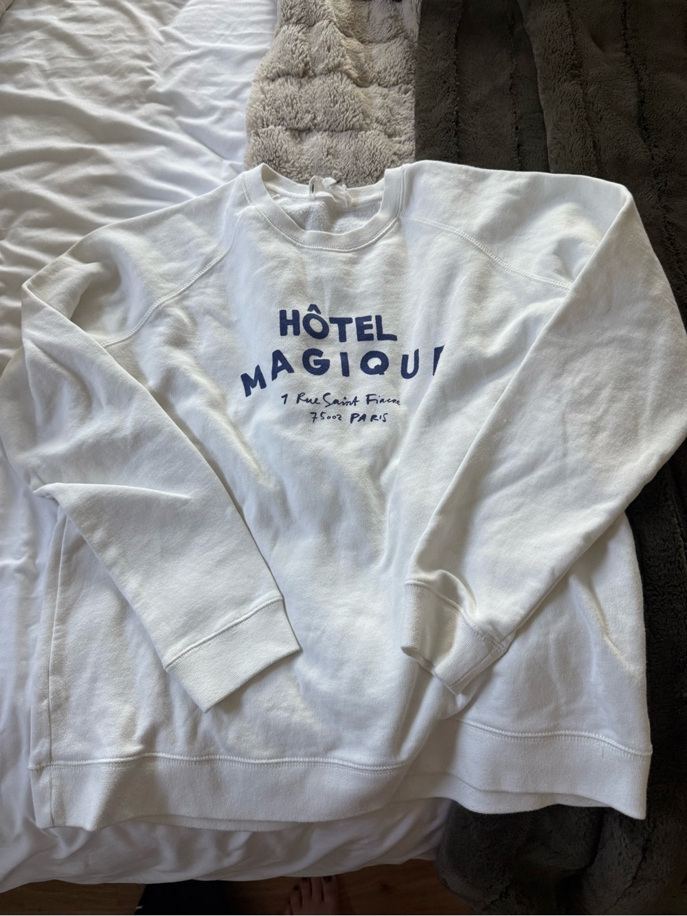 Sezane White Crewneck Sweatshirt with Navy Graphic
